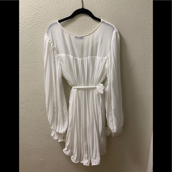 NWT Endless Rose Pleated Romper - Picture 5 of 9